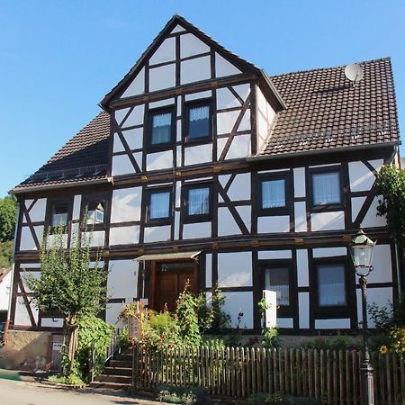 Pension Altes Pfarrhaus Helmarshausen Exterior foto