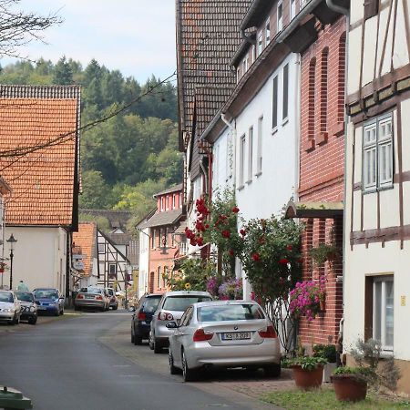 Pension Altes Pfarrhaus Helmarshausen Exterior foto