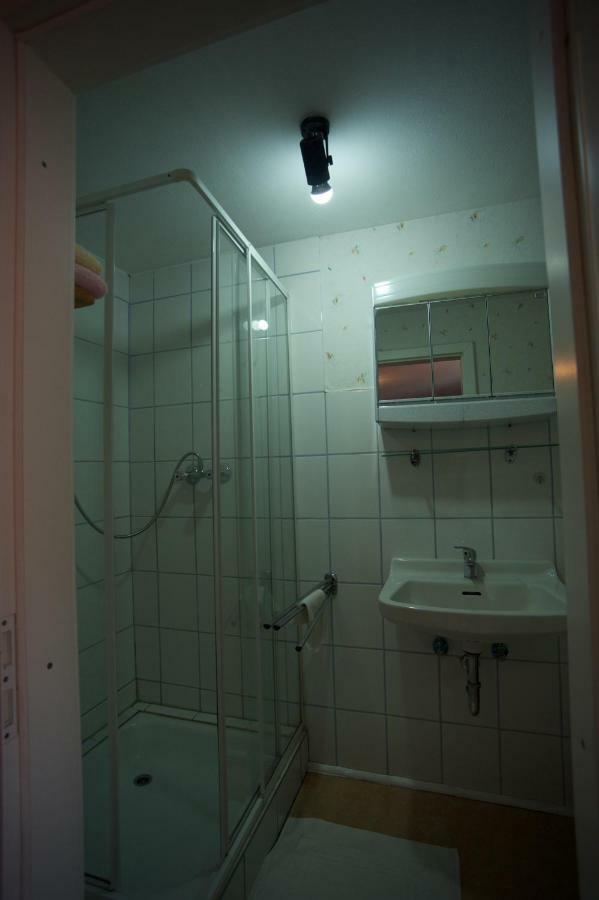 Pension Altes Pfarrhaus Helmarshausen Exterior foto